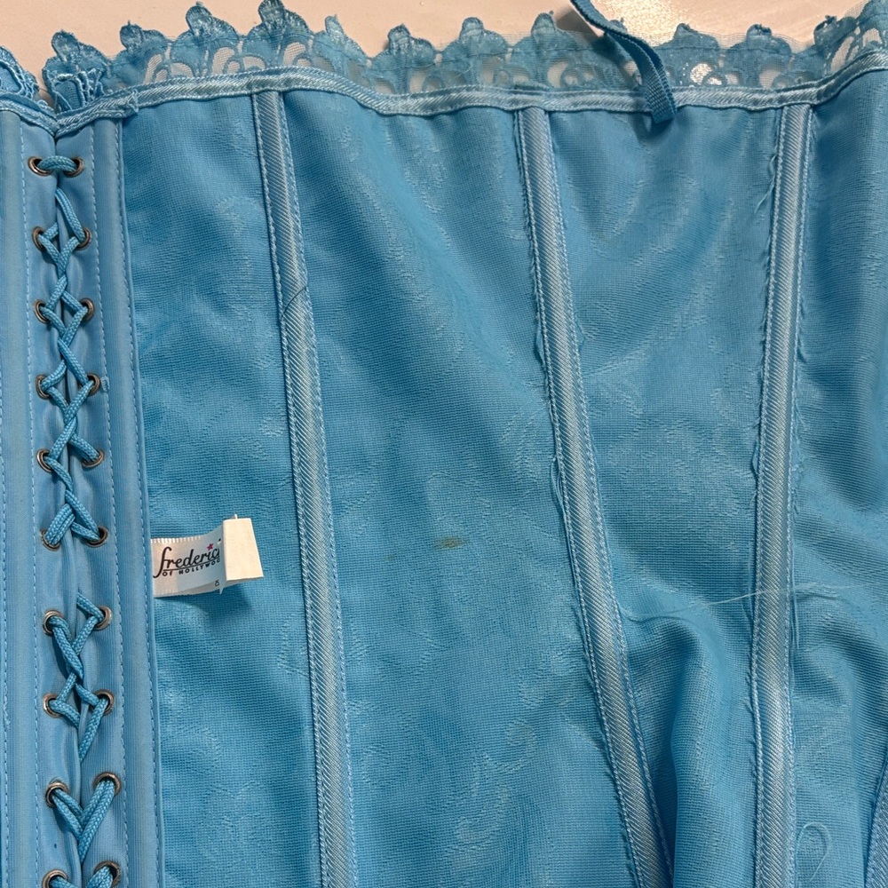 Frederick's of Hollywood Y2K Sky Blue Lace Corset - Picture 8 of 10